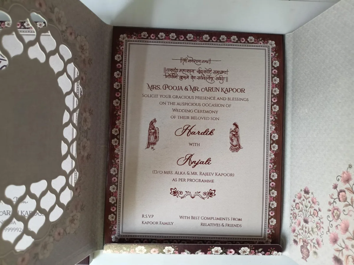 Wedding card: view 4