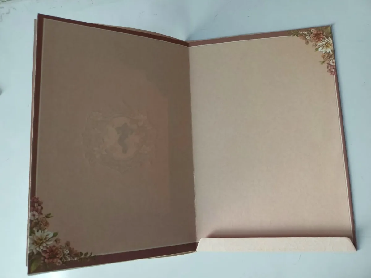 Wedding card: view 4
