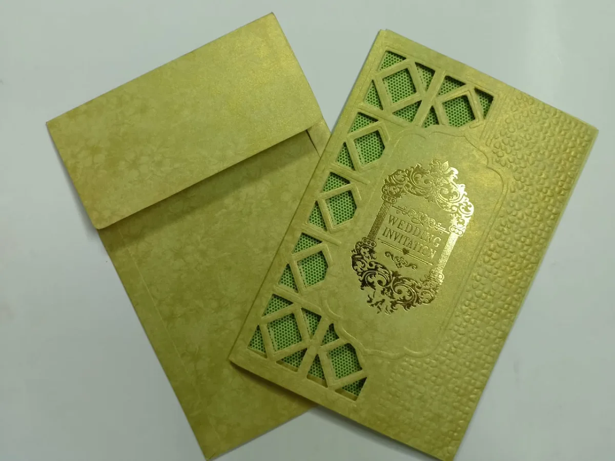 Wedding card: view 4